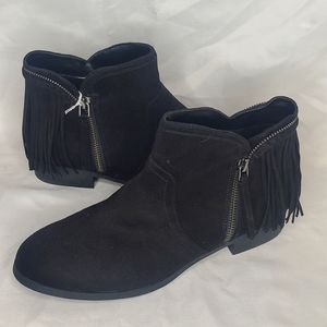 ♧ American Eagle Black Faux Suede Zipper Accent Heeled Booties Size 6